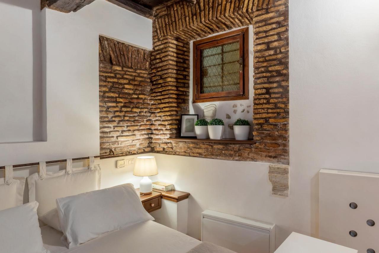Heart Of Trastevere Studio Flat Roma Exterior foto